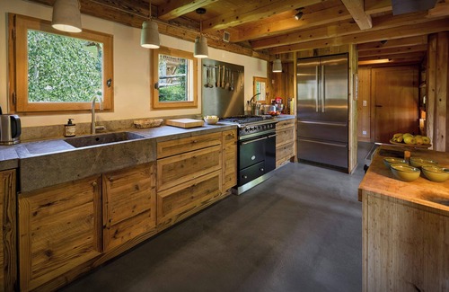 Saint-Gervais-les-Bains Ski Chalet | Chalet La Chandelle - stay for 12 with Nordic bath - OVO Network