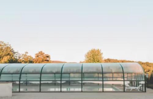 Beynat Ski Chalet | Chalet Hameaux de Miel 5 Pers, Parking, Piscine , Lac