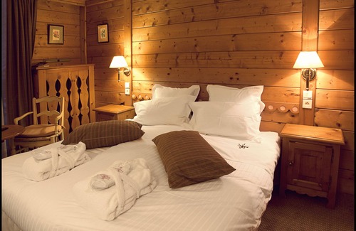 Les Gets Hotel | Chalet-Hôtel La Marmotte, La Tapiaz & SPA, The Originals Relais