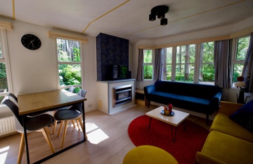 Wechelderzande Ski Chalet | Chalet in Antwerp near Bobbejaanland Park