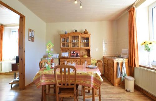 Bovigny House | Chalet in Bovigny with Forest & BBQ