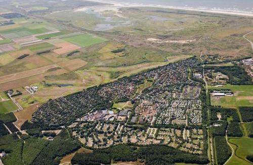 De Cocksdorp Ski Chalet | Chalet in Texel near North Sea Beach