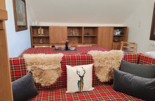 Bellagio Ski Chalet | Chalet Indipendente, Vista Unica su Bellagio, Giardino, Garage, pet Friendly