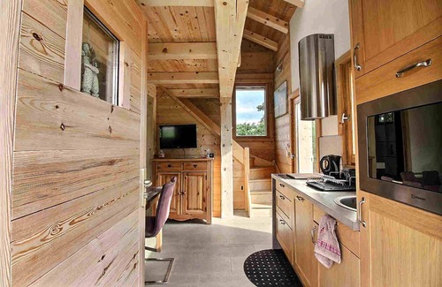 Les Carroz-d'Araches Ski Chalet | Chalet Individuel Savoyard au Centre du Village