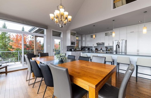 Saint-Joseph-de-la-Rive Ski Chalet | Chalet La Panoramique – Elegance, Stunning River Views & Private Spa