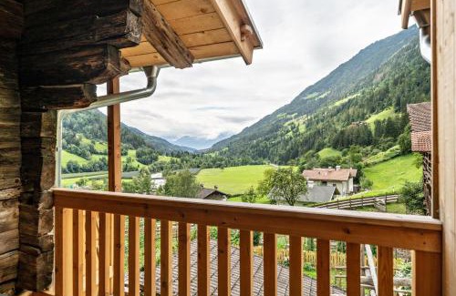 San Martino in Passiria Apartment | Chalet Lanthalerhof