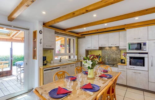 Jarrier Ski Chalet | Chalet Lo Grané - Four Bedroom Chalet, Sleeps 8