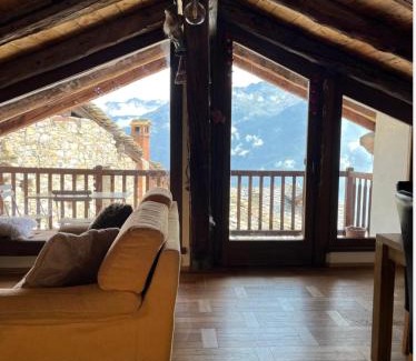La Salle Ski Chalet | Chalet Lumière Alpine