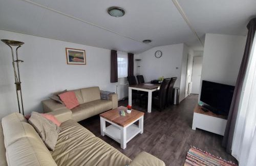 De Koog Ski Chalet | Chalet MaMaMia nr. 54 op Chaletpark Bregkoog