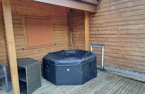 Saint-Flour Apartment | Chalet Margeride * bio climatic 5 to 7 berths