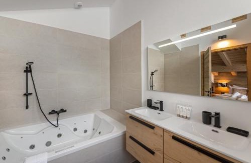 Meribel-Mottaret Ski Chalet | Chalet moderne 5 chambres pour 10 pers, proche pistes, parking, balneo, services inclus - FR-1-565-72