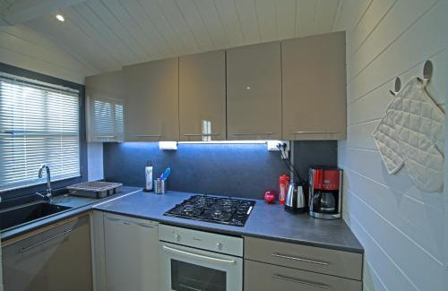 Camaret-sur-Aigues Ski Chalet | Chalet Mont Ventoux et Chalet VIP