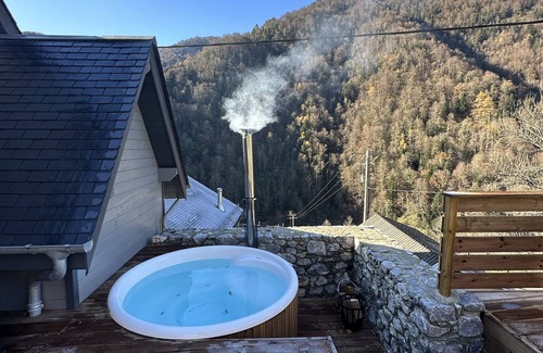 Boutx Ski Chalet | Chalet Montagne Avec Grande Terrasse et Bain Nordique à Jets