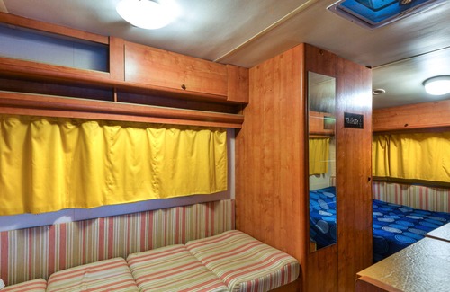 Cavo RV Rental | Chalet "nel verde di Cavo" with Wi-Fi & A/C
