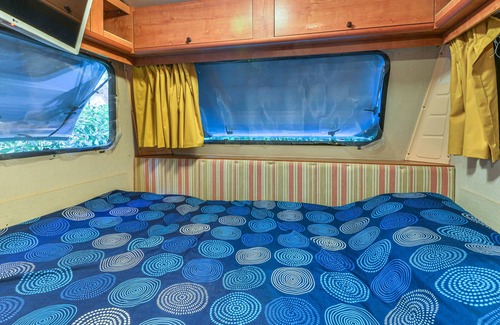 Cavo RV Rental | Chalet "nel verde di Cavo" with Wi-Fi & A/C