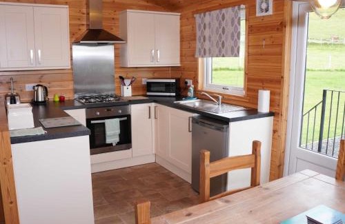 Kinross Ski Chalet | Chalet Osprey Lodge by Interhome