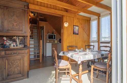 Cleder Ski Chalet | Chalet Petit Chalet à la Plage by Interhome