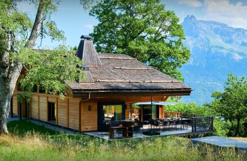 Combloux Ski Chalet | Chalet RevAlp - OVO Network