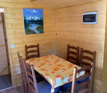 Urbes Ski Chalet | Chalet rustique, 3pièces, jusqu'à 6 personnes