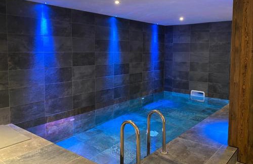 Champagny-en-Vanoise Ski Chalet | Chalet Saint Maurice - piscine privée & jacuzzi