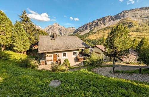 Arosa Ski Chalet | Chalet Steinbock by Arosa Holiday