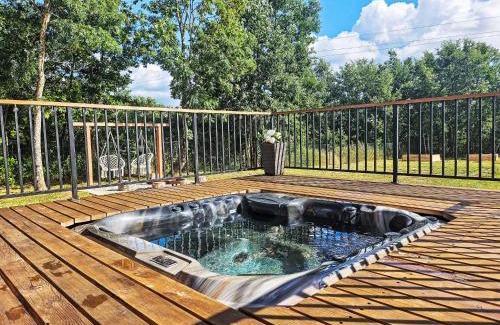 Lovinac Ski Chalet | Chalet Tomina Koliba Lika by Interhome