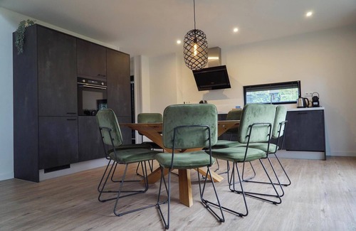 Otterlo House | Chalet with 4 bedrooms and a terrace