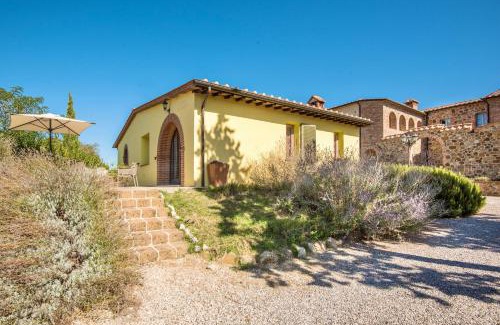 Trequanda Ski Chalet | Chalet with common swimming-pool immersed in the Tuscan countryside