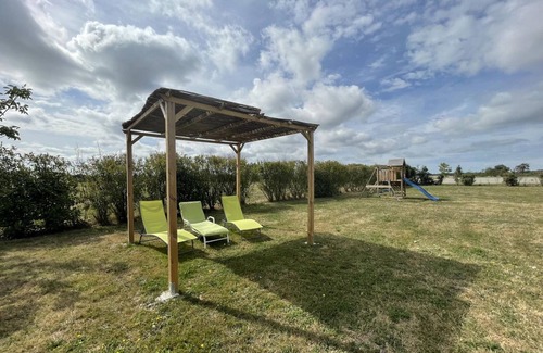 Pierrefitte-sur-Loire Cottage | Chalets au bord de l'eau avec terrasse et pêche, proche marché artisanal, Pierrefitte-sur-Loire