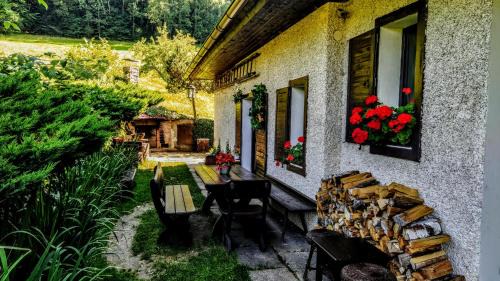 Bila House | Chalupa U Mohelky