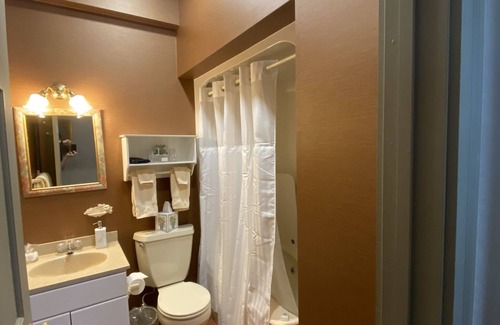 Lee Bed & Breakfast | Chambery Inn