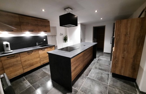 Vesoul Bed & Breakfast | Chambre Économique Avec Salle de Bain Privative 1. Idéale Pour un Séjour Court !