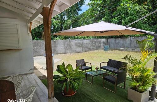 Les Abymes House | Chambre a 6 minutes de l'aéroport