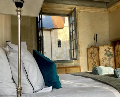 Saincaize-Meauce Bed & Breakfast | Chambre au Château de Meauce, Marguerite de Meauce