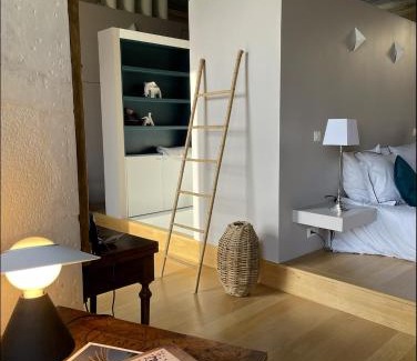 Saincaize-Meauce Bed & Breakfast | Chambre au Château de Meauce, Marguerite de Meauce