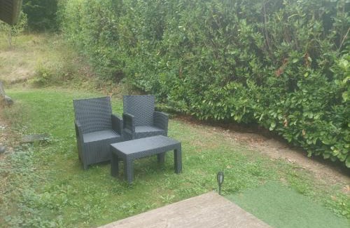 Curienne Apartment | Chambre avec cuisine, entrée et terrasse privée !