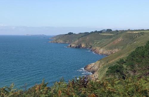 Plufur Apartment | CHAMBRE avec TOILETTES SECHE