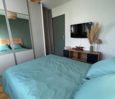 Pleneuf-Val-Andre House | Chambre bord de mer