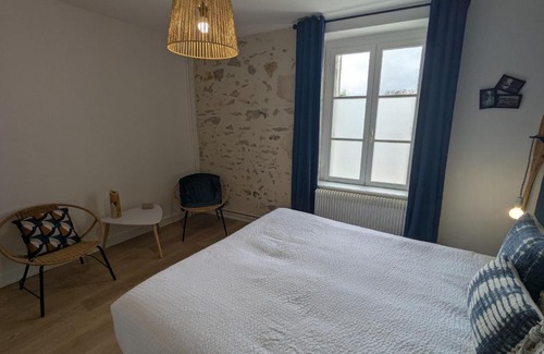 Briare Bed & Breakfast | Chambre cosy à Briare, centre-ville, idéale pour cyclistes - FR-1-590-571