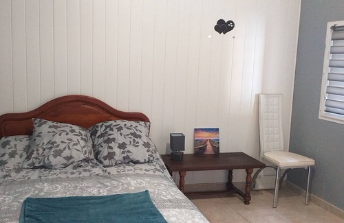 Saint-Vivien-de-Medoc House | Chambre Double Independante