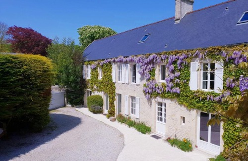 Saint-Come-de-Fresne Bed & Breakfast | Chambre d'hôtes Liz'A