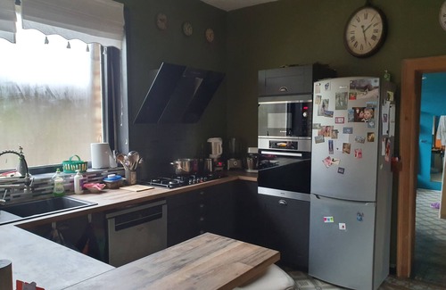 Quievy Villa | Chambre Dans Maison de Famille Avec Grand Jardin