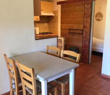 Saint-Andre-d'Olerargues House | Chambre Thym Mas Bel Esperance