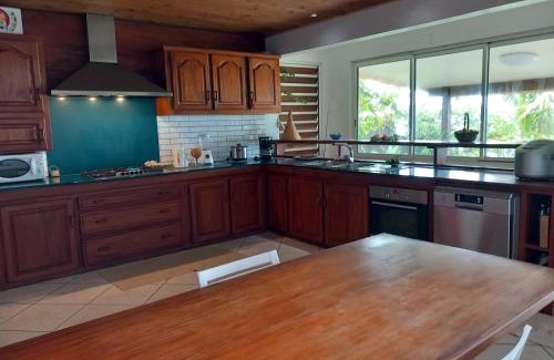 Teahupoo Bed & Breakfast | chambre HOTHE