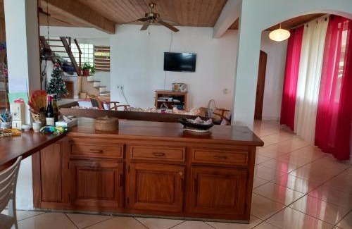 Teahupoo Bed & Breakfast | chambre HOTHE