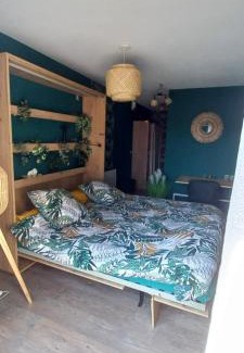 Veretz House | Chambre indépendante piscine en saison petit déjeuner inclus