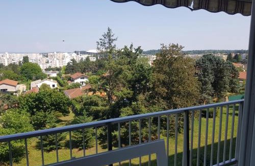 Decines-Charpieu Apartment | Chambre privée dans un appartement en colocation proche AEROPORT, GROUPAMA STADIUM, LDLC ARENA,EUROXPO,TRAMWAY