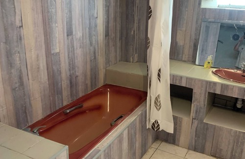 Ales House | Chambre proche gare et centre ville