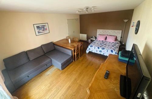 Carrieres Faucilles - Butte Pinson House | Chambre spacieuse