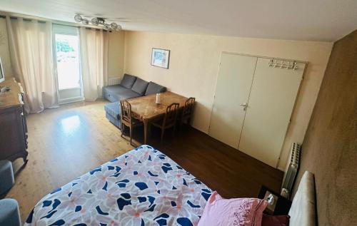 Carrieres Faucilles - Butte Pinson House | Chambre spacieuse